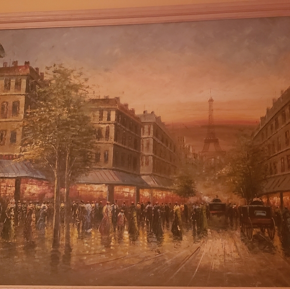 Dress and Painting - Picture 7 of 8